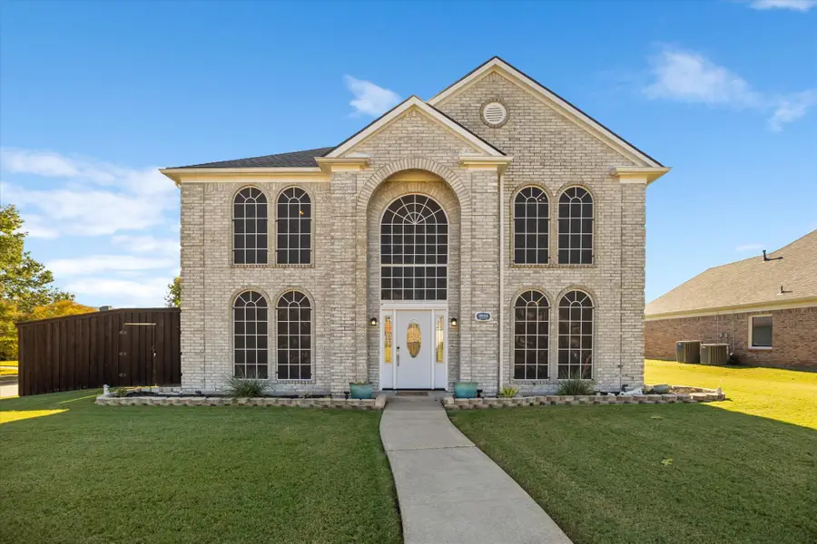 2824 Clearmeadow Drive, Mesquite, TX 75181 - Image #2