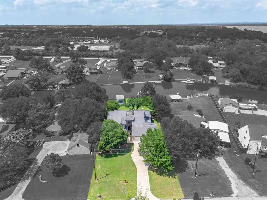 11972 Younger Court, Azle, TX 76020 - Image #3