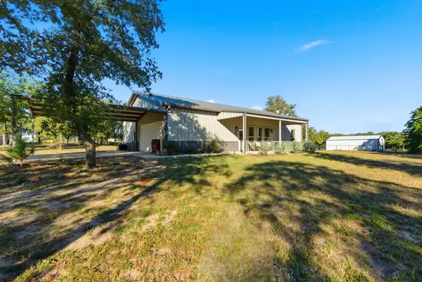 333 Loggins Trail, Poolville, TX 76487