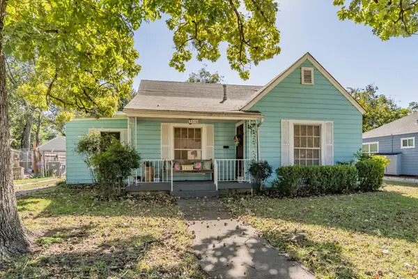 3516 Primrose Avenue, Fort Worth, TX 76111