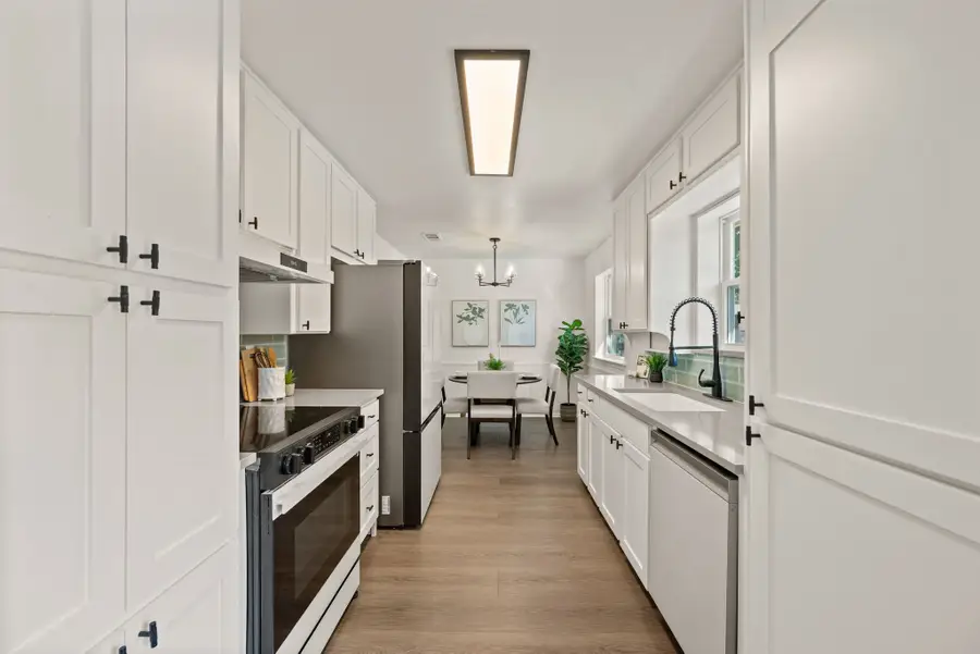 1000 Madrid Street, Hurst, TX 76053 - Image #2