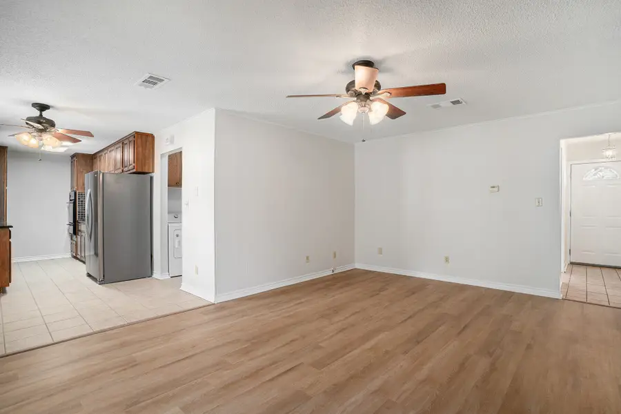 2420 Monterrey Street, Arlington, TX 76015 - Image #3