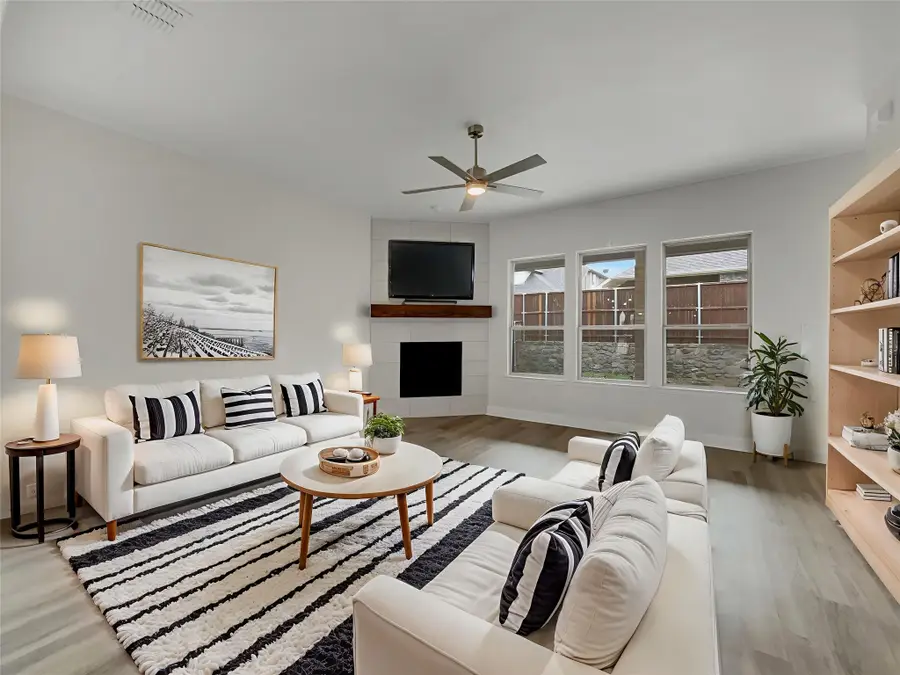 818 Susan Street, Anna, TX 75409 - Image #2