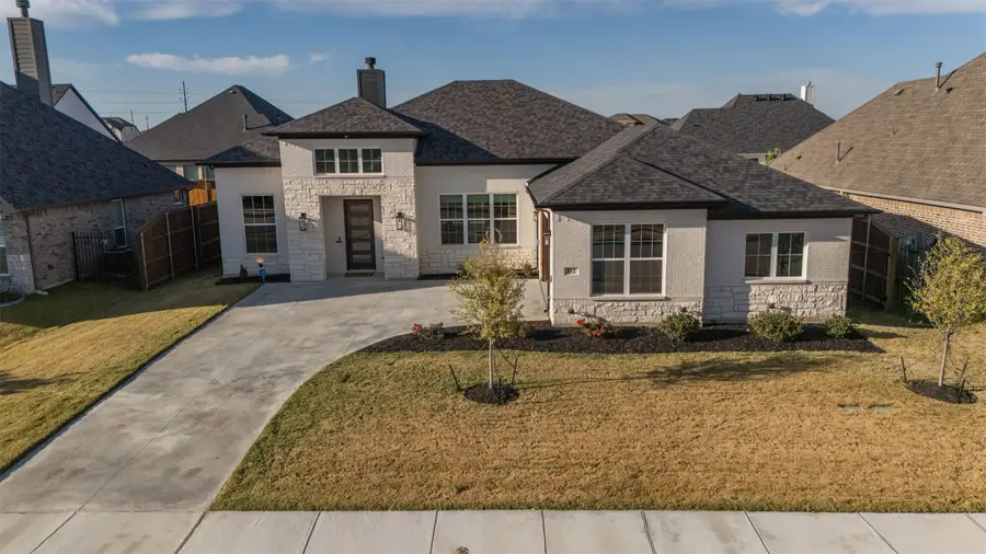 512 Creekside Drive, Haslet, TX 76052 - Image #2