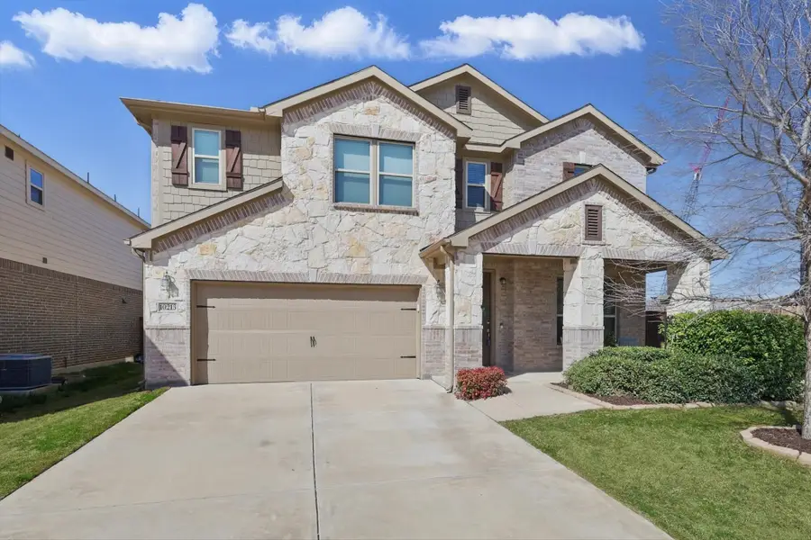 10213 Fox Grove Court, Fort Worth, TX 76131 - Image #2