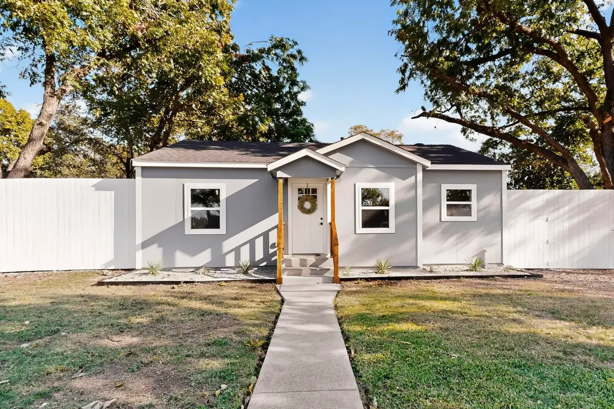 1100 Edgefield Drive, Garland, TX 75040 - Image #1