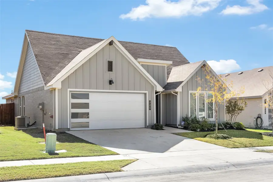 721 Breckenridge Park Drive, Alvarado, TX 76009 - Image #3