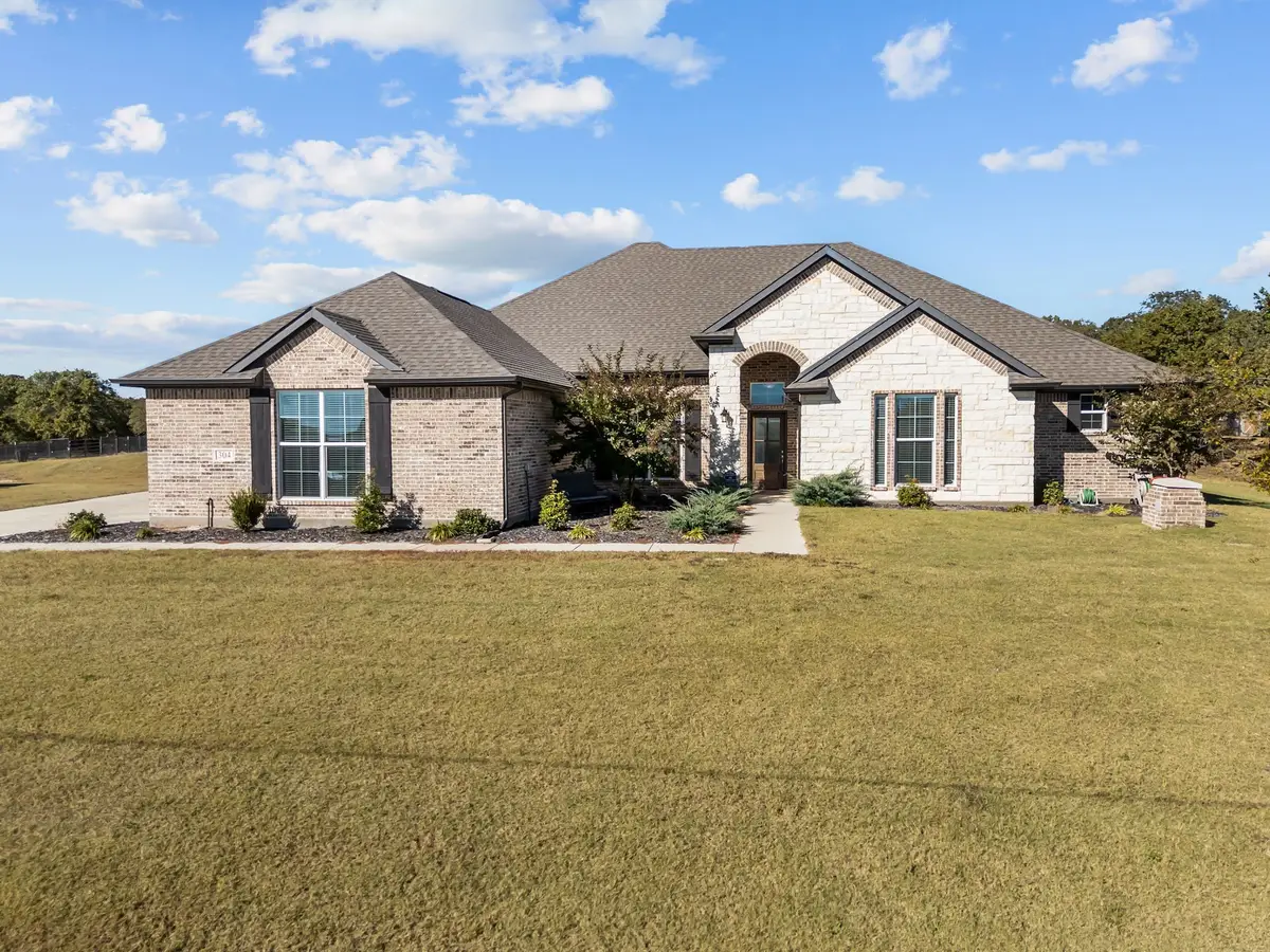 304 Zion Forest Trail, Poolville, TX 76487 - Image #1