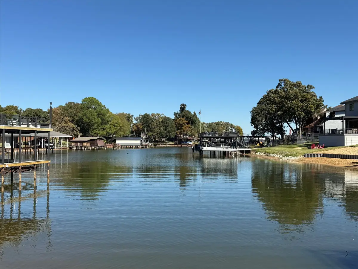 1524 Villa Cove Drive, Tool, TX 75143 - Image #1