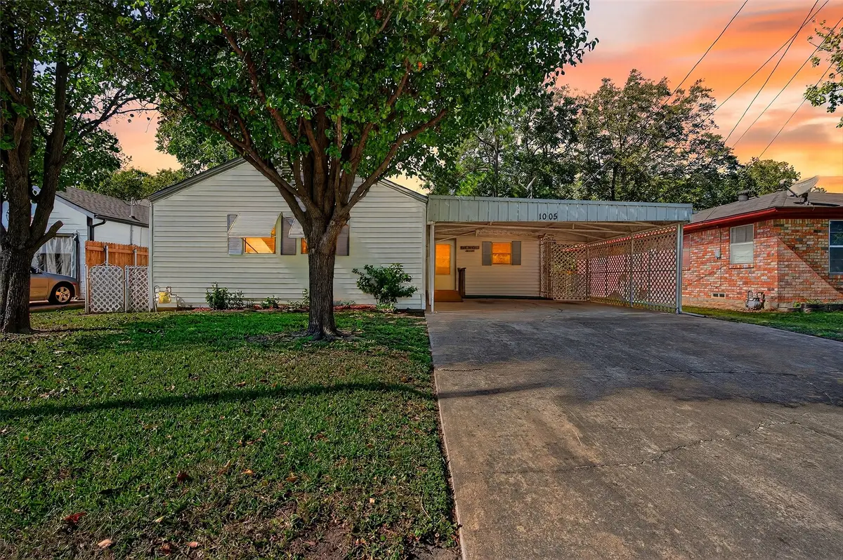 1005 S Clements Street, Gainesville, TX 76240 - Image #1