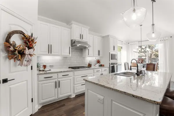 5121 Shallow Pond Drive, Little Elm, TX 76227