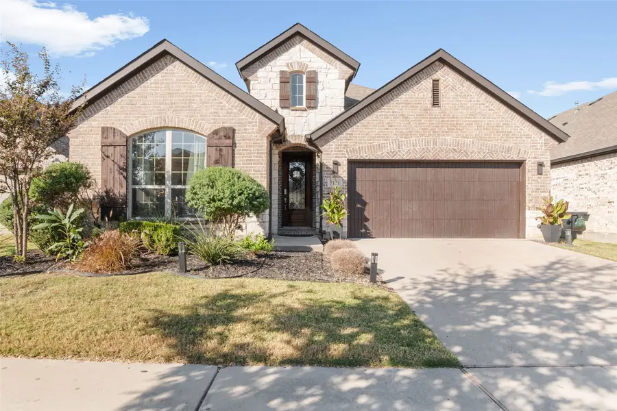 5121 Shallow Pond Drive, Little Elm, TX 76227 - Image #2