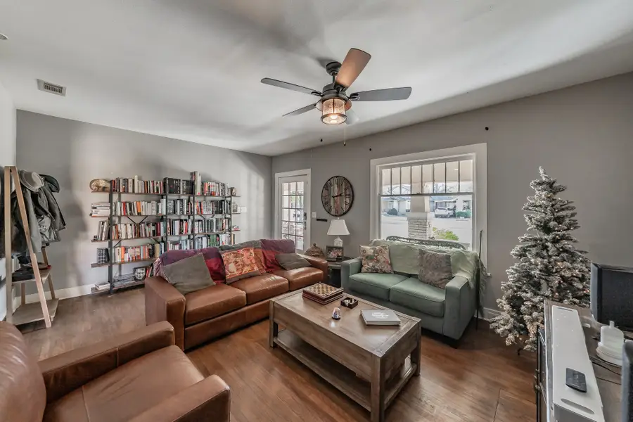 3105 S Adams Street, Fort Worth, TX 76110 - Image #3