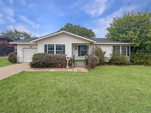 5305 Ira Street, Haltom City, TX 76117