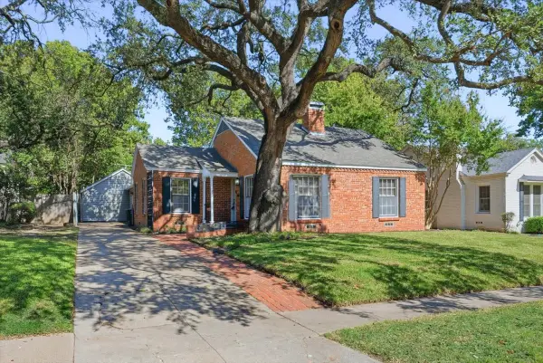 4232 Pershing Avenue, Fort Worth, TX 76107