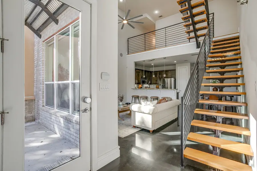 5014 Pershing Avenue, Fort Worth, TX 76107 - Image #2