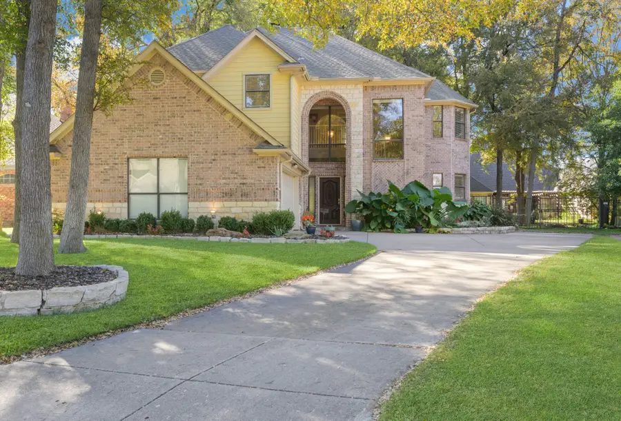 5905 Riverbend Place, Fort Worth, TX 76112 - Image #2