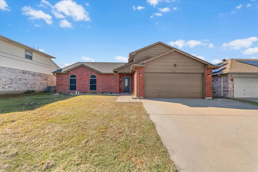 3604 Hogan Lane, Arlington, TX 76014 - Image #2