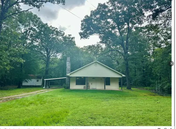 2630 County Road 43270, Powderly, TX 75473