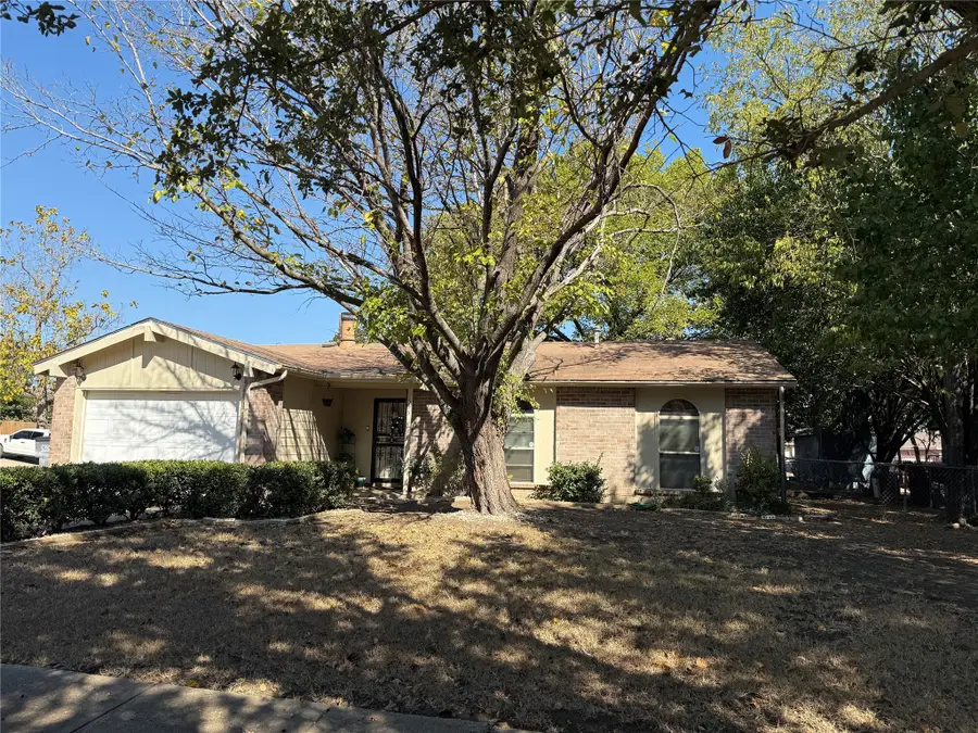 1535 Clearbrook Street, Lancaster, TX 75134 - Image #2