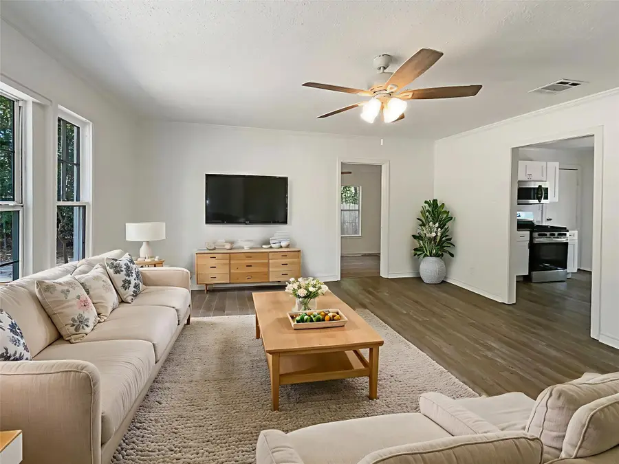 6720 Craig Street, Fort Worth, TX 76112 - Image #2