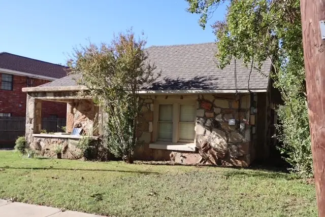 544 N Clinton Street, Stephenville, TX 76401 - Image #1