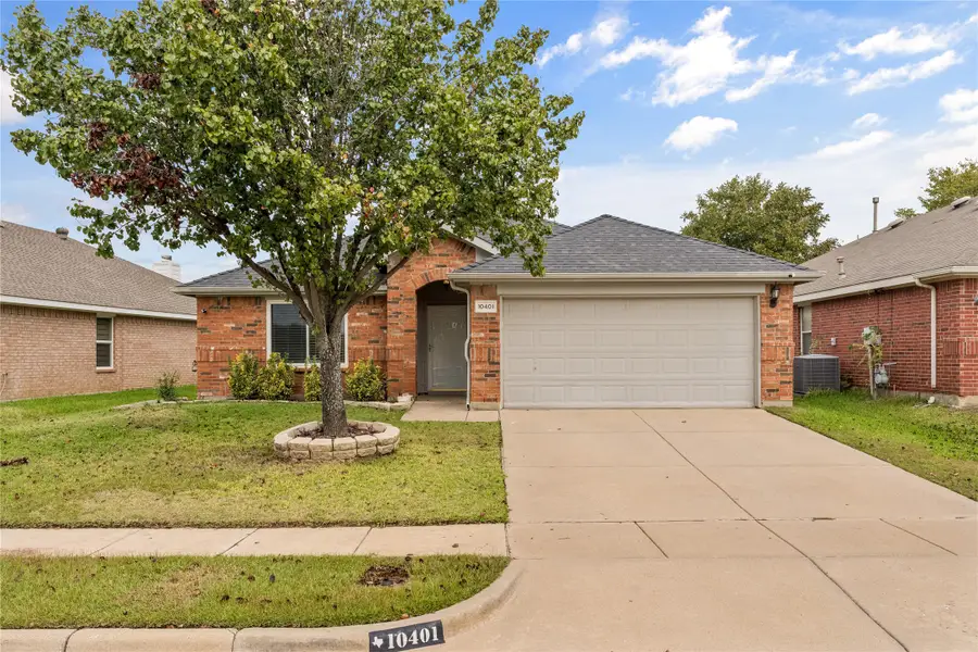 10401 Lake Park Drive, Fort Worth, TX 76053 - Image #3