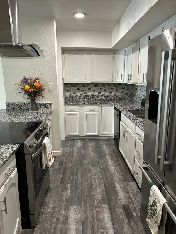 711 Netherland Place, Arlington, TX 76017