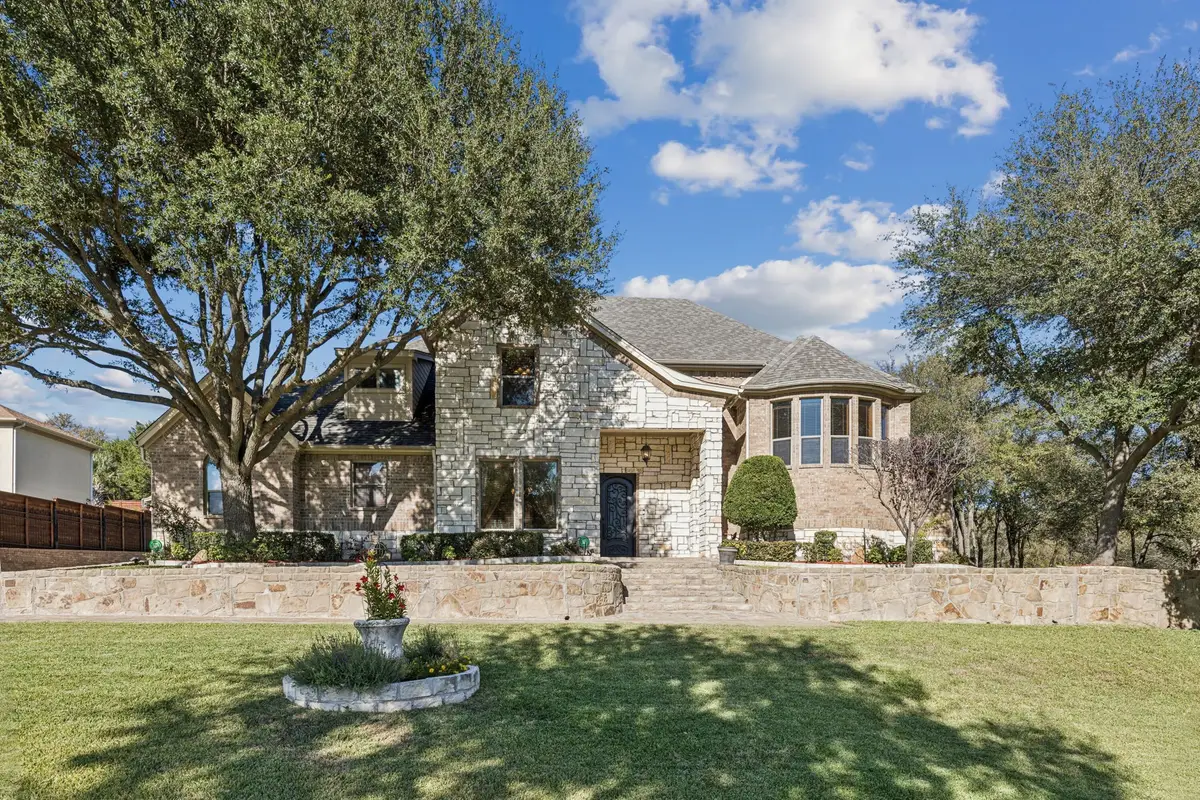 2221 Southern Oaks Drive, Cedar Hill, TX 75104 - Image #1