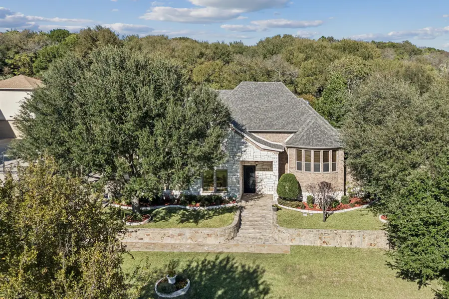 2221 Southern Oaks Drive, Cedar Hill, TX 75104 - Image #2