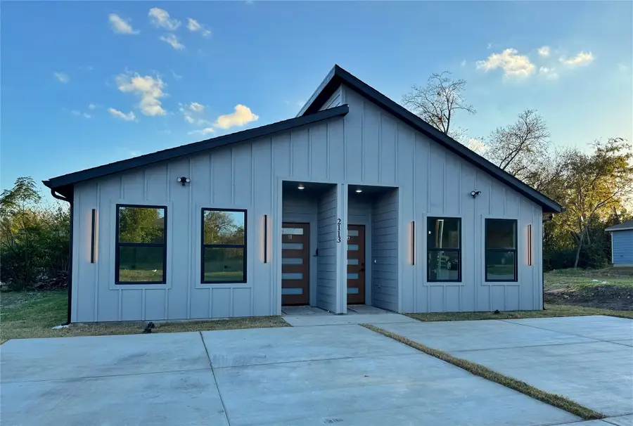 2113 Henry Street, Greenville, TX 75401 - Image #2