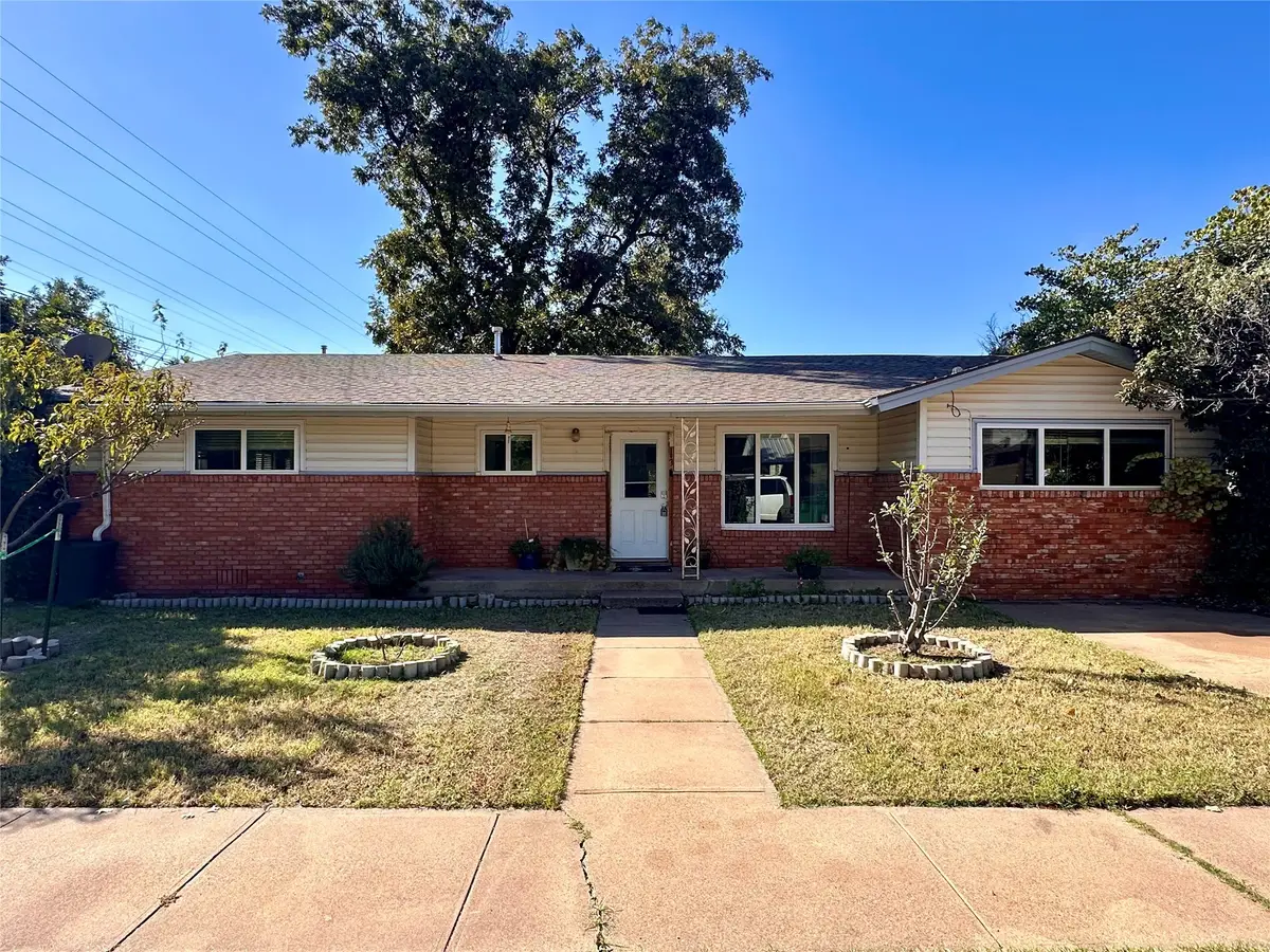 107 N Arkansas Street, Seymour, TX 76380 - Image #1