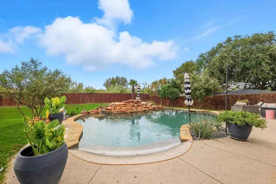 5816 Pin Tail Court, Fort Worth, TX 76244 - Image #3