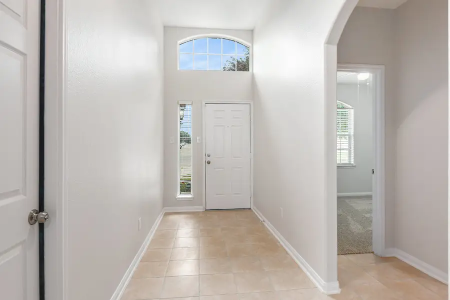 677 Rapid Way, Crowley, TX 76036 - Image #2