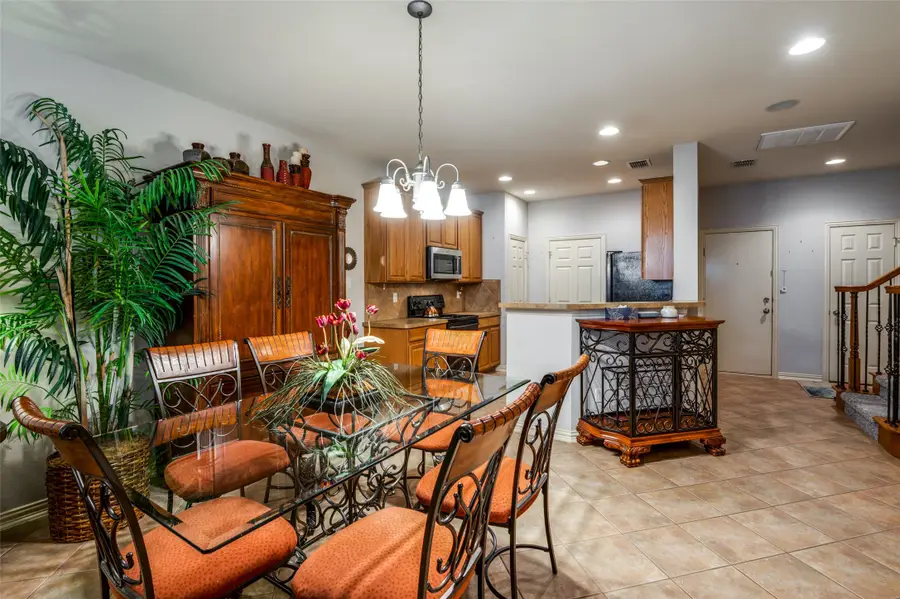 4112 Cobblestone Drive, Carrollton, TX 75007 - Image #3