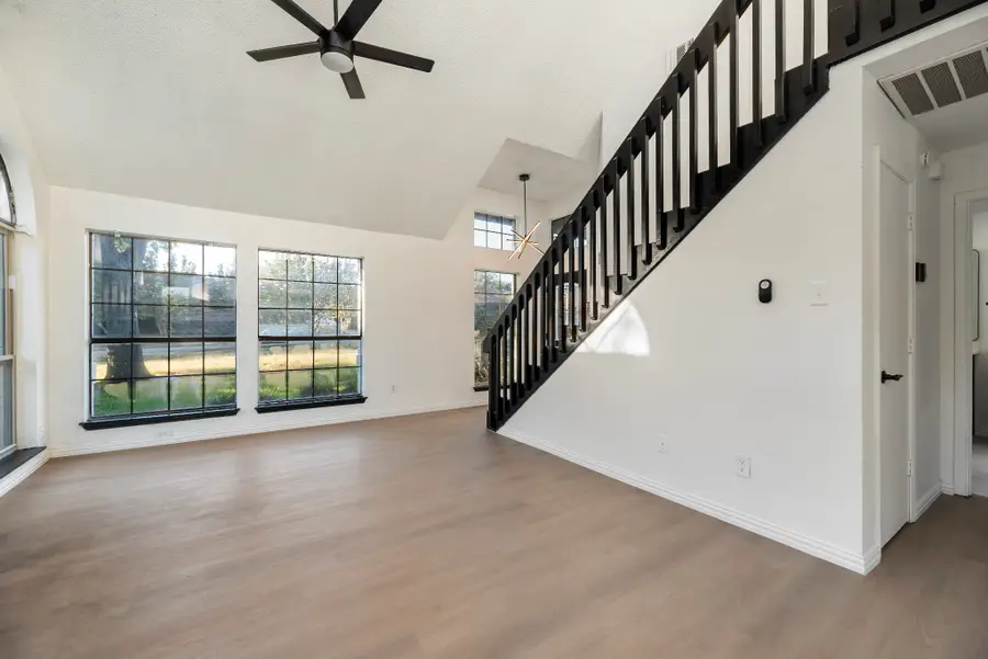 413 Horse Shoe Bend, Mesquite, TX 75149 - Image #3