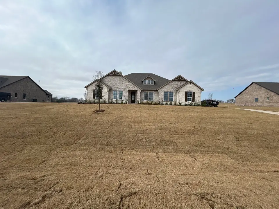 810 Valley Ridge Road, Van Alstyne, TX 75495 - Image #1