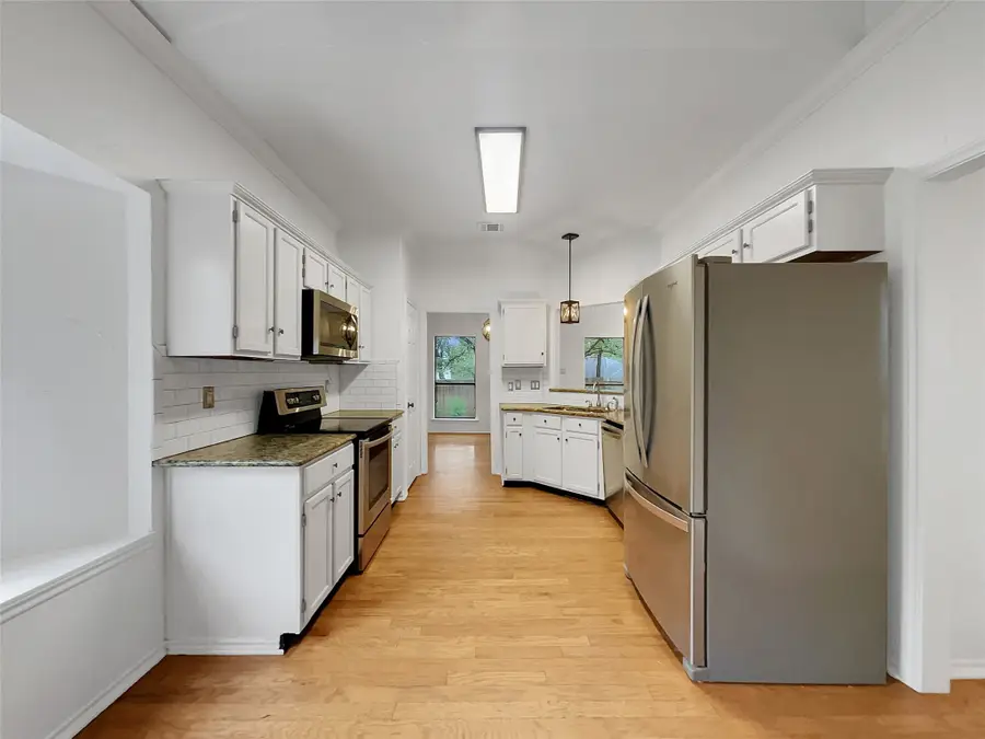 3605 Bayshore Drive, Arlington, TX 76016 - Image #3