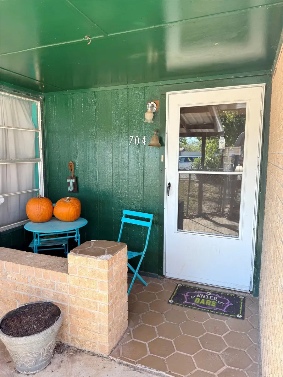 704 Post Street, Coleman, TX 76834 - Image #3