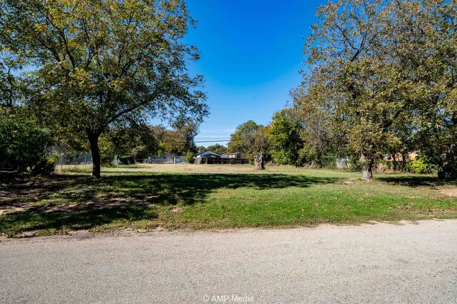 208 Pecan Street, Clyde, TX 79510 - Image #2