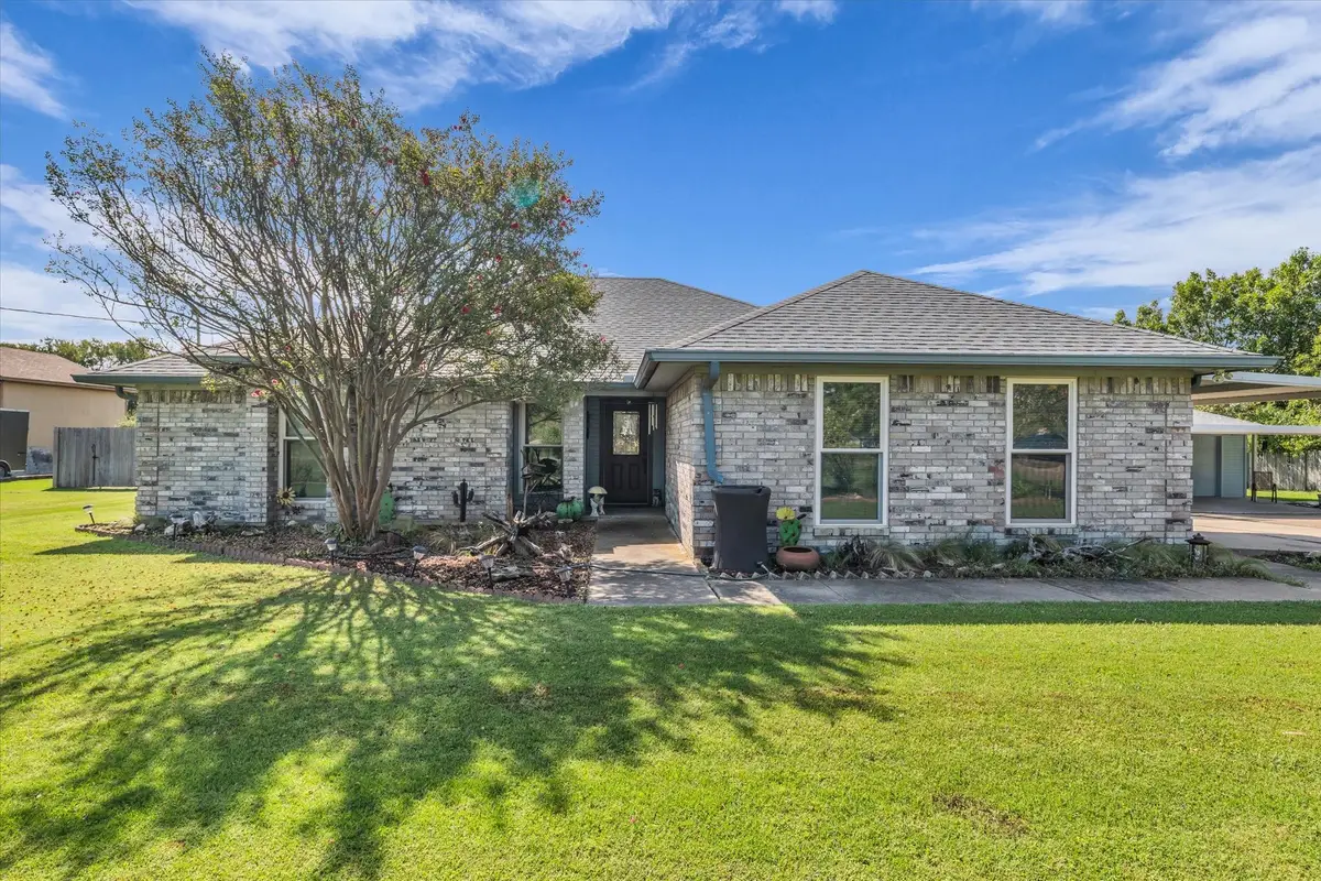 107 Fort Graham Circle, Waco, TX 76705 - Image #1