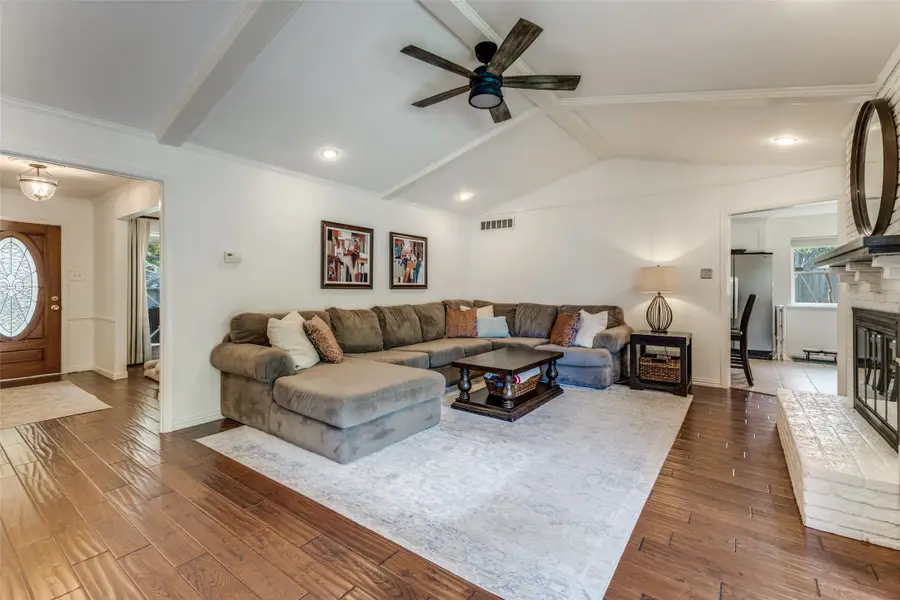 6231 Berwyn Lane, Dallas, TX 75214 - Image #2