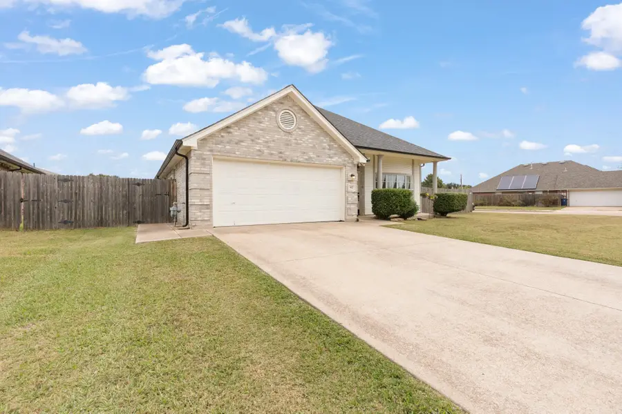 612 Rand Drive, Burleson, TX 76028 - Image #2