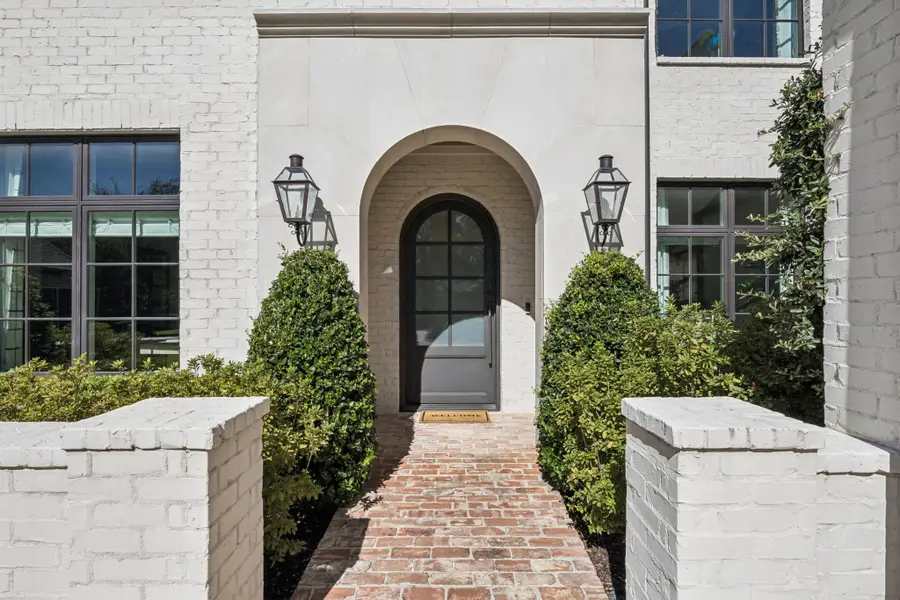 6815 Stichter Avenue, Dallas, TX 75230 - Image #2