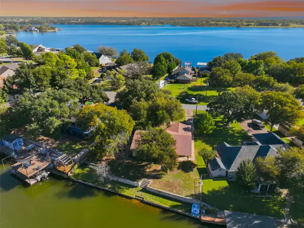 4110 Apache Trail Court, Granbury, TX 76048