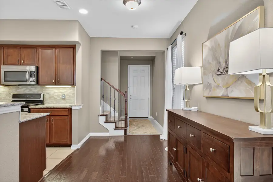 418 Hamilton Street, Lewisville, TX 75067 - Image #3