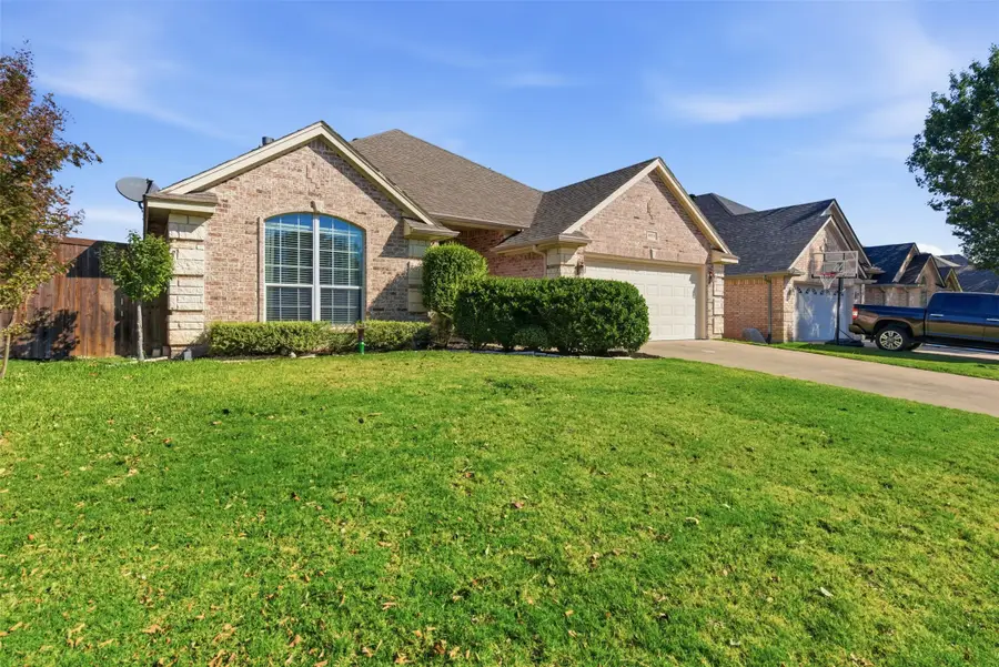 8328 Teja Trail, Benbrook, TX 76126 - Image #2