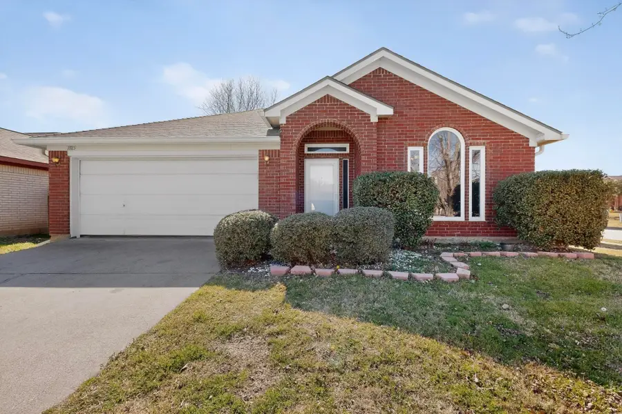 1025 Caleb Street, Burleson, TX 76028 - #3