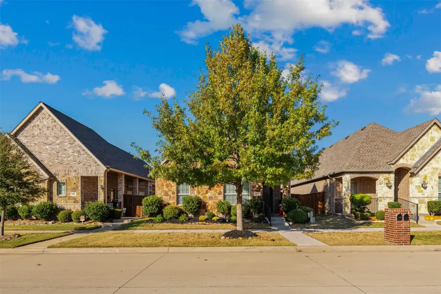 540 Enfield Drive Sw, Frisco, TX 75036 - Image #3