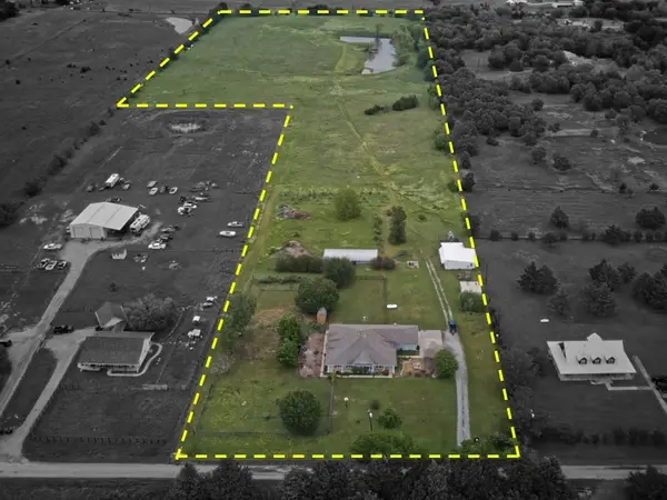 420 County Road 2904, Dodd City, TX 75438